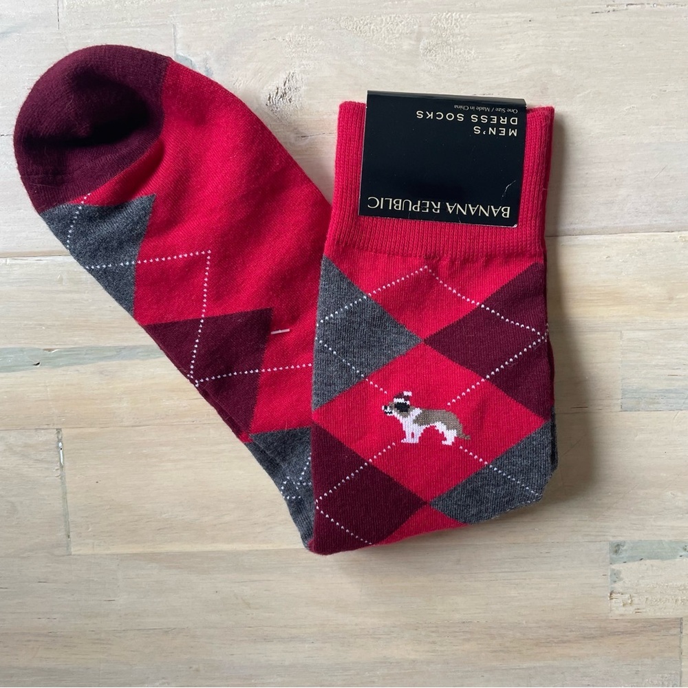 NWT Banana Republic Red and Gray Argyle Men’s Dress Socks with Dog Motif